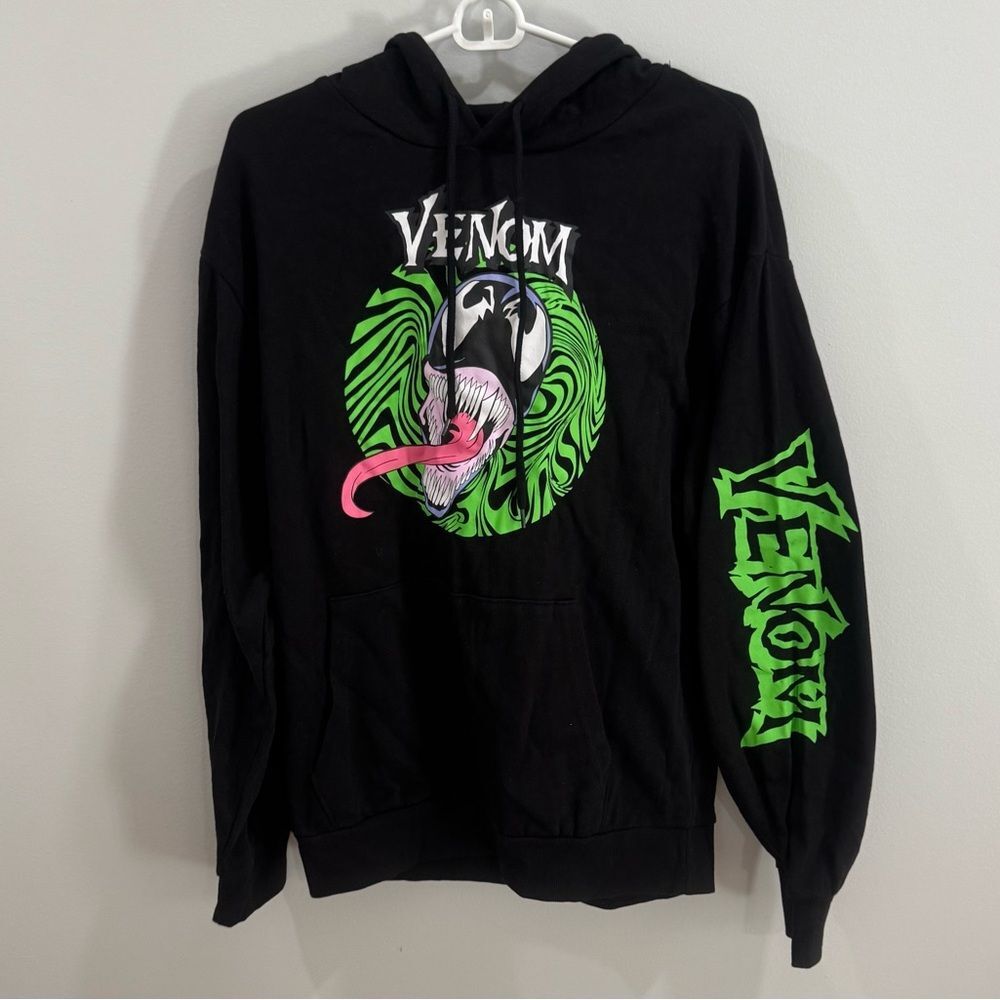 Marvel venom black hoodie sweatshirt size medium NWT